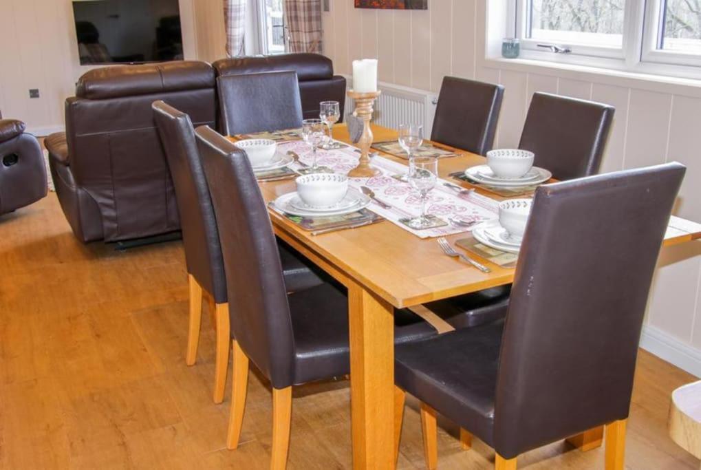Fabulous Detached Lodge With Hot Tub Two Nights Minimum Stay Bridgnorth Extérieur photo